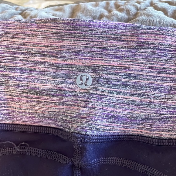 Lulu Lemon Workout pants - Picture 4 of 11